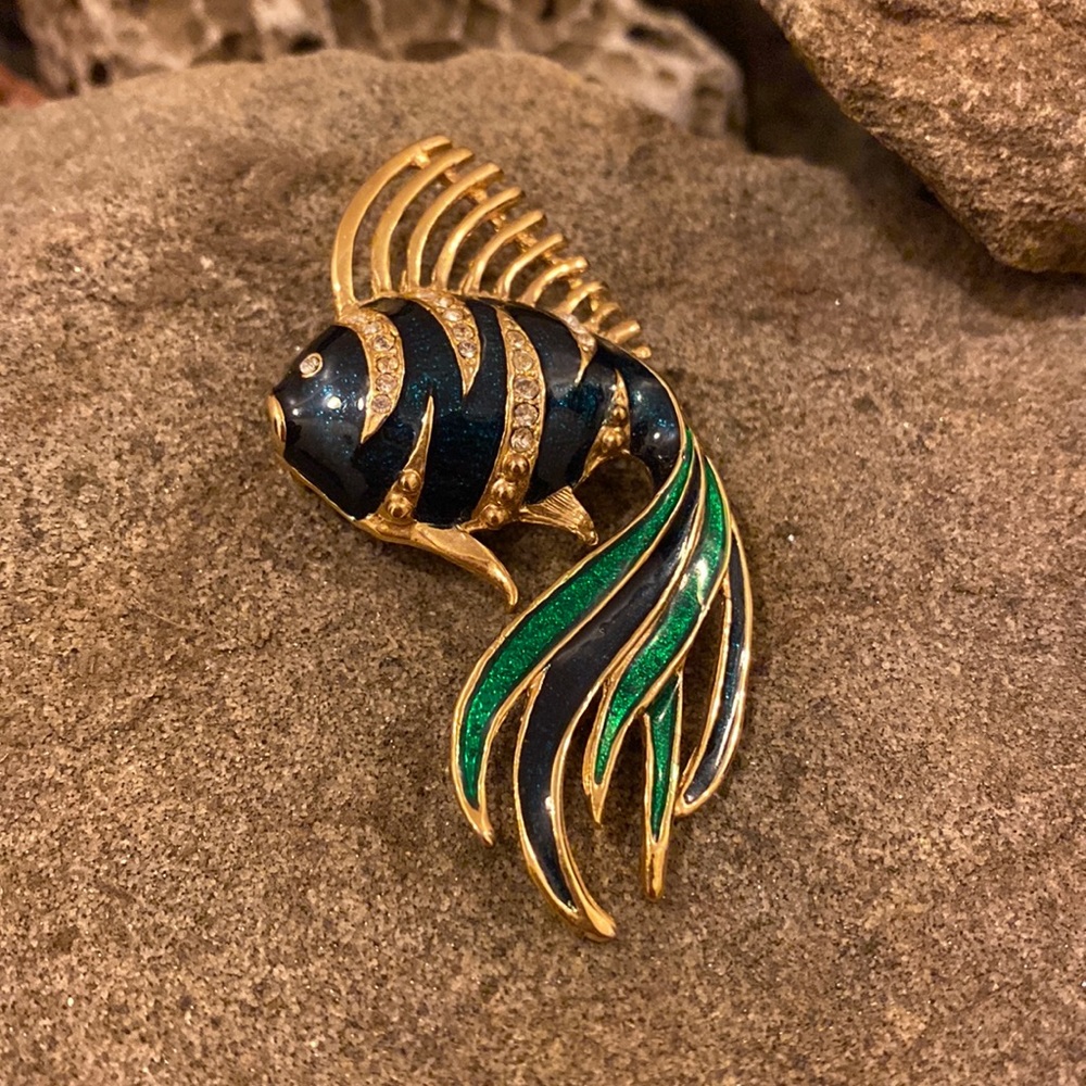 🔆Fun women’s brooch